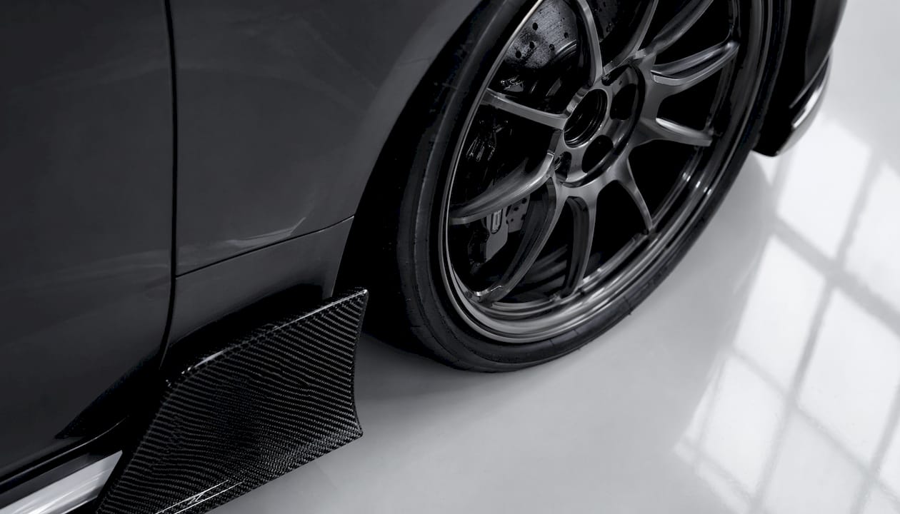 Close-up forged bead seat on Lamborghini Huracán wheel