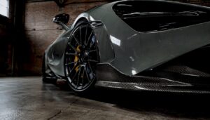 Carbon Fiber Parts Finishing Workflow for Manufacturers