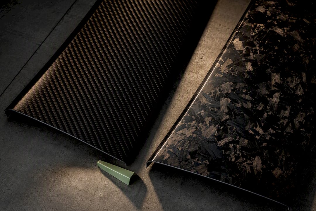 2x2 twill and forged carbon surface comparison